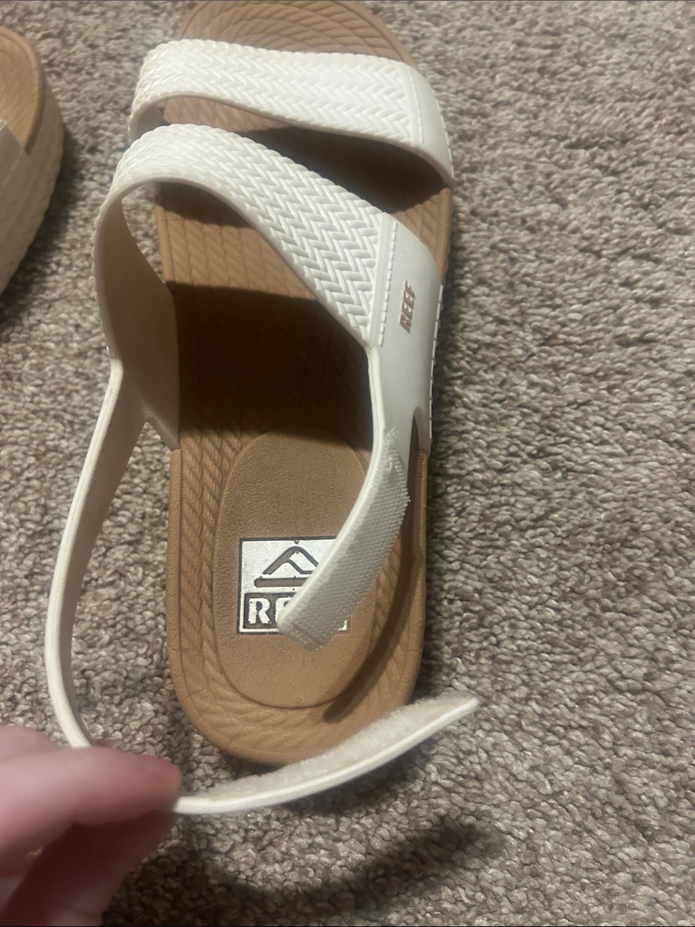 REEF Sandals - Picture 3 of 4
